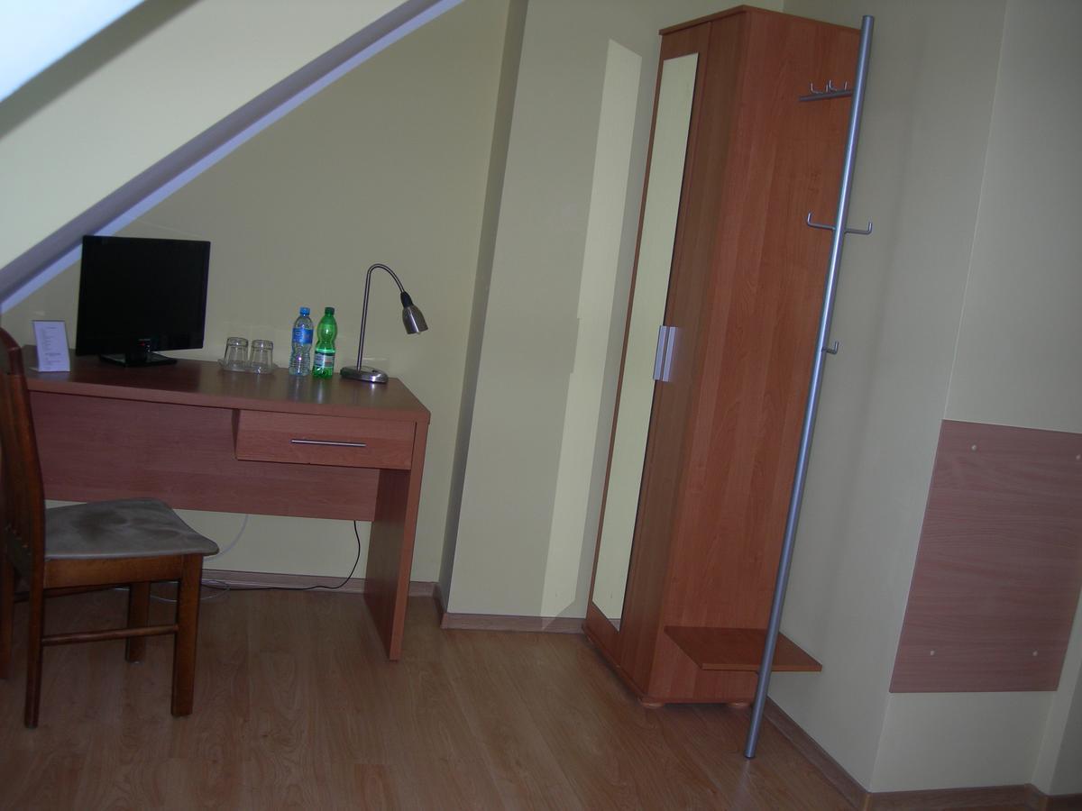 Zajazd Podjadek Osjaków Extérieur photo