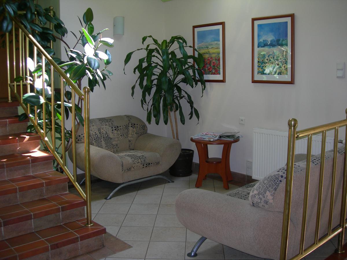Zajazd Podjadek Osjaków Extérieur photo