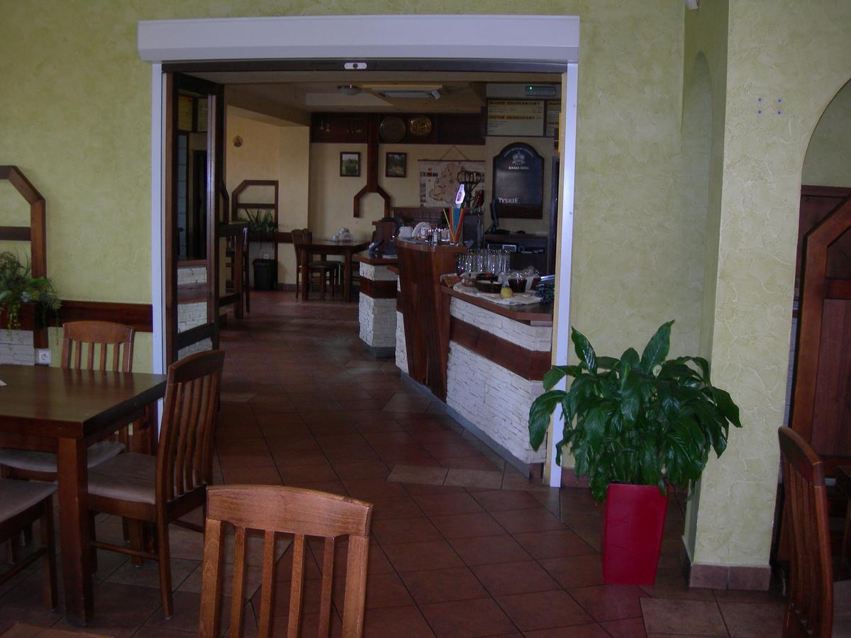 Zajazd Podjadek Osjaków Extérieur photo