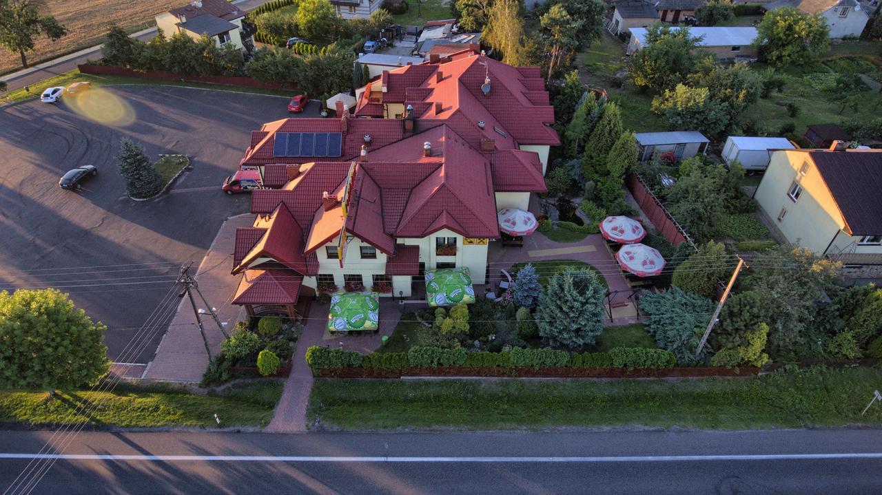 Zajazd Podjadek Osjaków Extérieur photo
