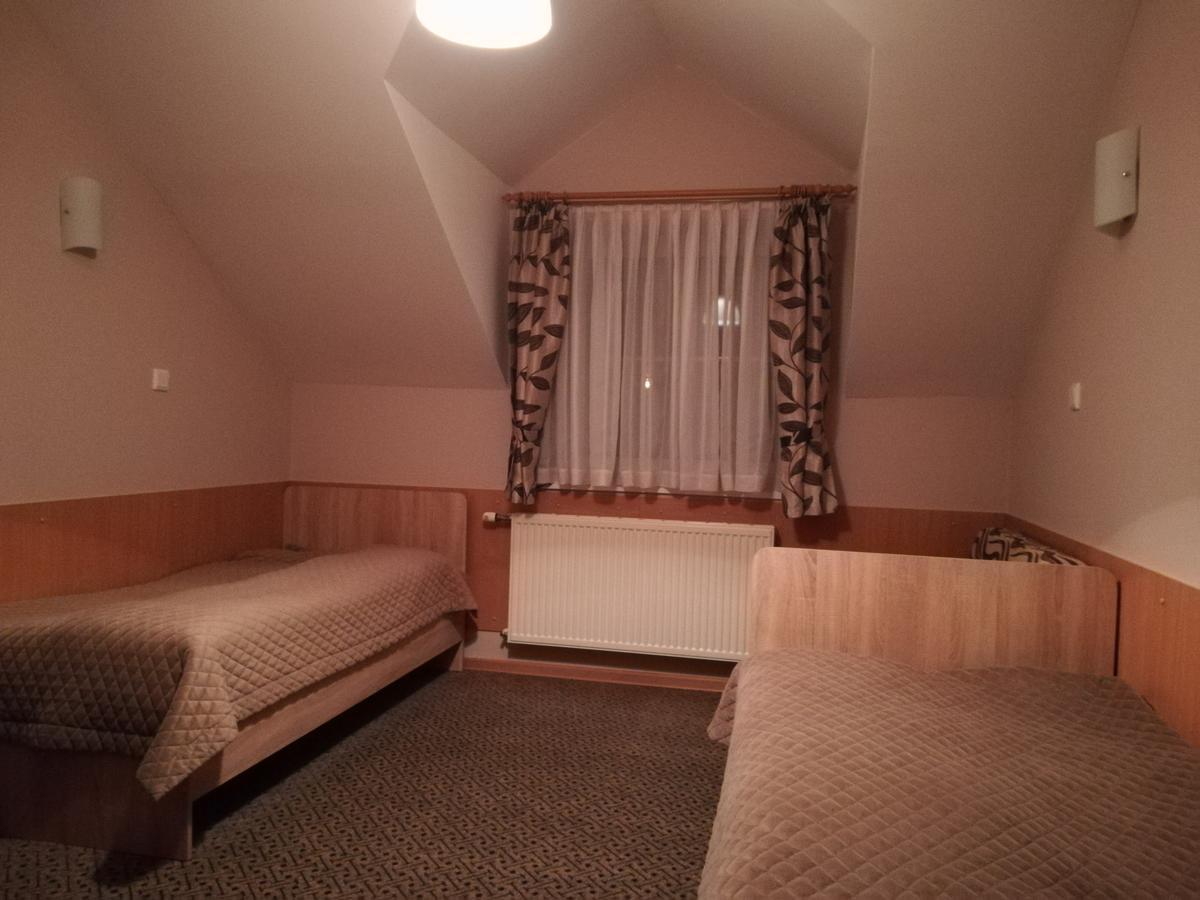 Zajazd Podjadek Osjaków Extérieur photo